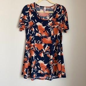 LuLaRoe Perfect T